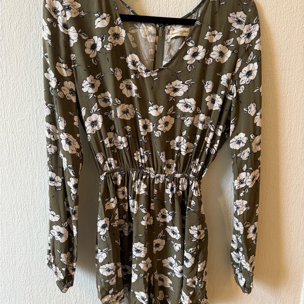 Abercrombie & Fitch Olive Floral Jumpsuit